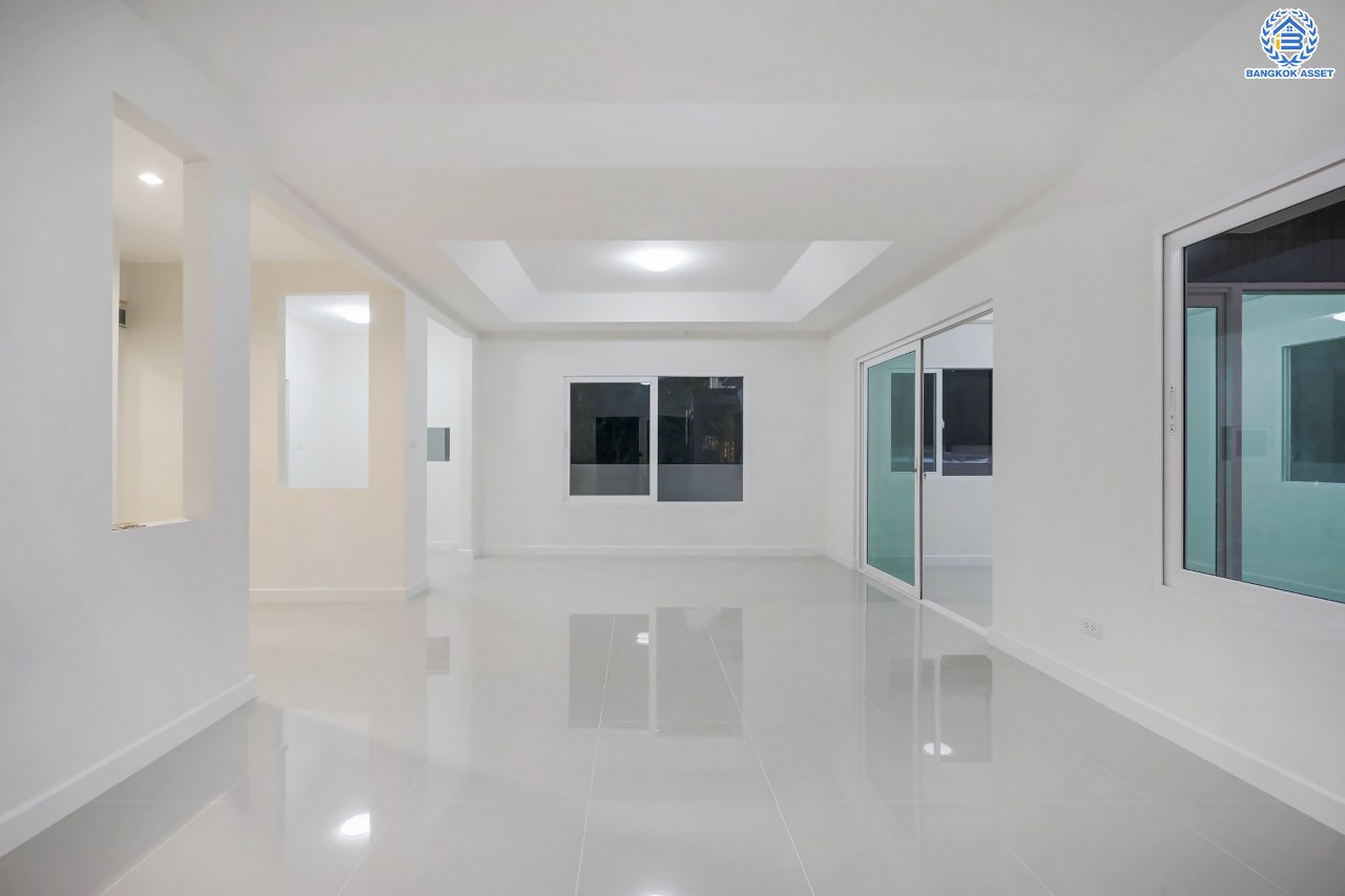 บ้านเดี่ยวมือสองนนทบุรี โครงการ ชัยพฤกษ์ ปิ่นเกล้า-กาญจนาฯ ถนนเมน วิวสวย หลังมุม จากแบรนด์คุณภาพ LH เนื้อที่ 75.8 ตร.ว. ฟังก์ชัน 3 ห้องนอน 3 ห้องน้ำ 1 ห้องอเนกประสงค์ จอดรถได้ 2 คัน บนทำเลศักยภาพ ใกล้เซ็นทรัลเวสต์เกต ทางด่วน "กาญจนาภิเษก" รถไฟฟ้าสายสีม่วง "สถานีตลาดบางใหญ่"